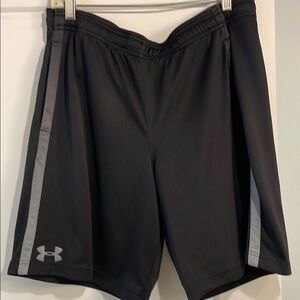 Under Armour Athletic Shorts XL Loose Fit Black Drawstring Adjustable Waist